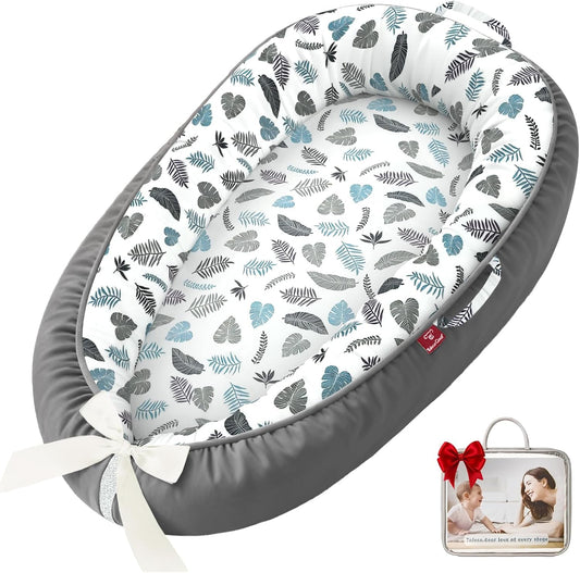 Jwpehoe 100% cotton infant baby lounger front view