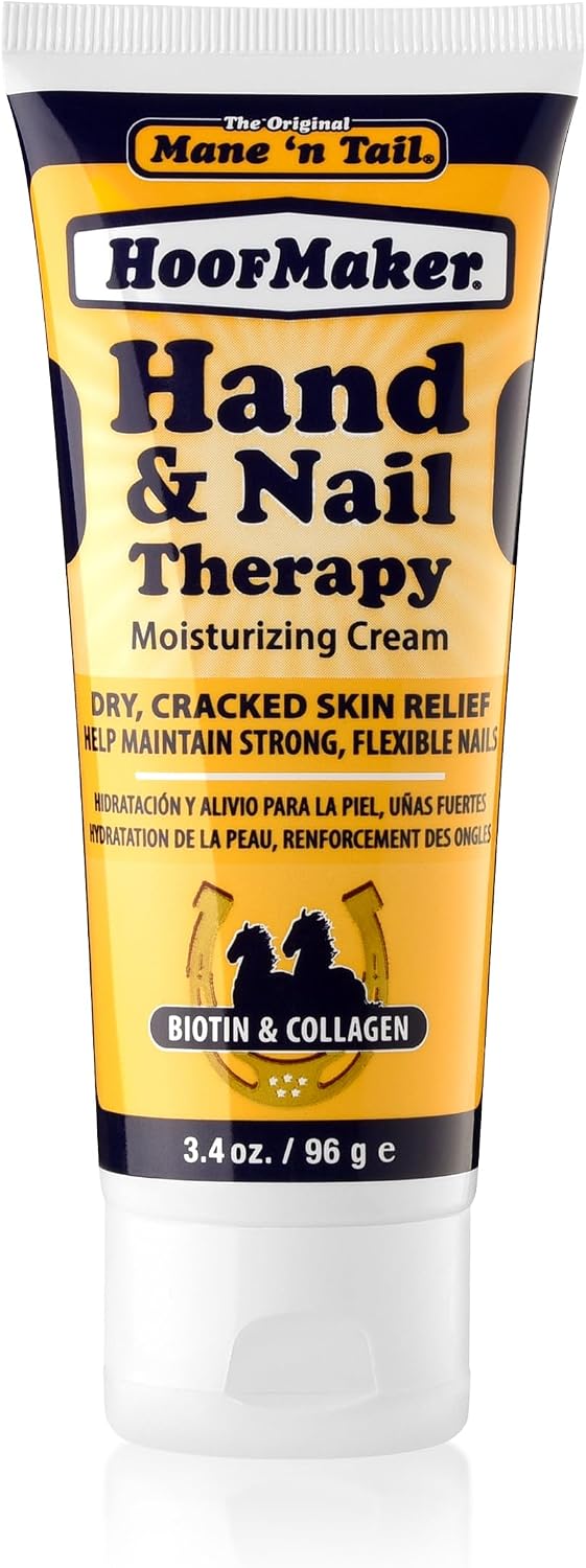 Close up view of the pump dispenser on the large 14.5 Ounce Mane and Tail Hoofmaker moisturizing therapy bottle.