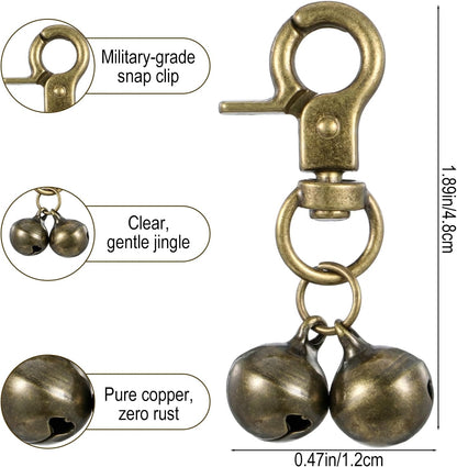 Close up look at the durable lobster clasp attachment of the Maxqzin pet tracking bell accessory.