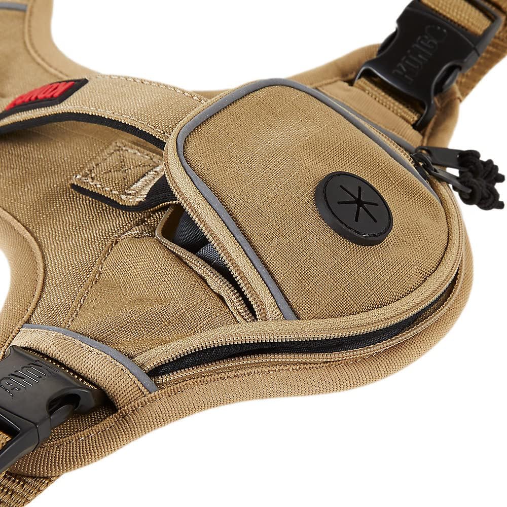 Detail of Kong dog harness collapsible control handle and padding
