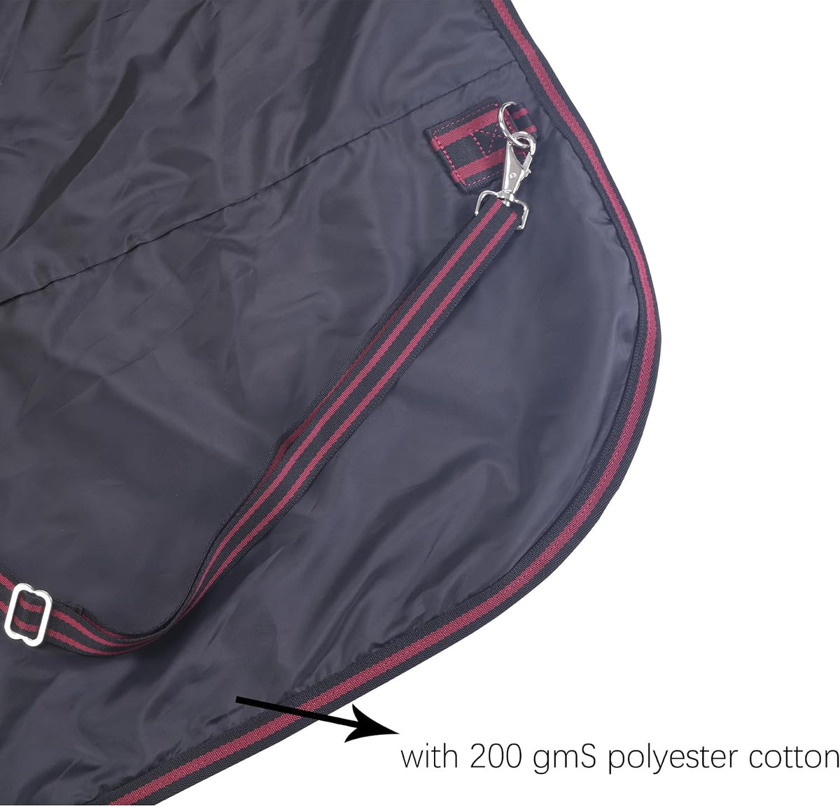 Detailed image of the anti rub fleece wither protection and smooth interior lining on the horse sheet