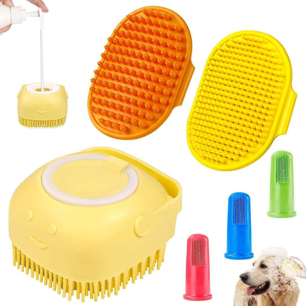 Soft silicone bristles close up on the Comotech dog bathing tool