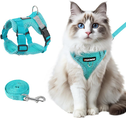 Side profile of the adjustable nylon straps on the Wanheart comfortable cat harness