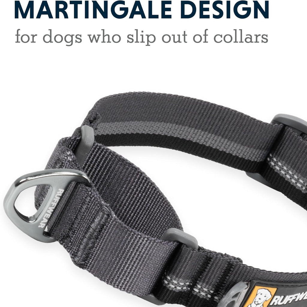 Aluminum V ring leash attachment close up view