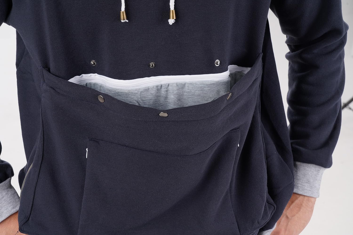 Kei Tomlison comfortable pet carrier sweatshirt highlighting the hands-free walk convenience.