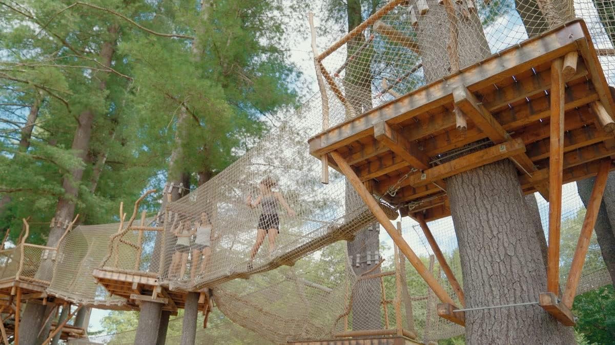 Full view of Lglfdj multipurpose climbing and safety rope net