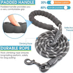 Reflective stitching detailing on the black nylon multi dog walking rope for nighttime safety.