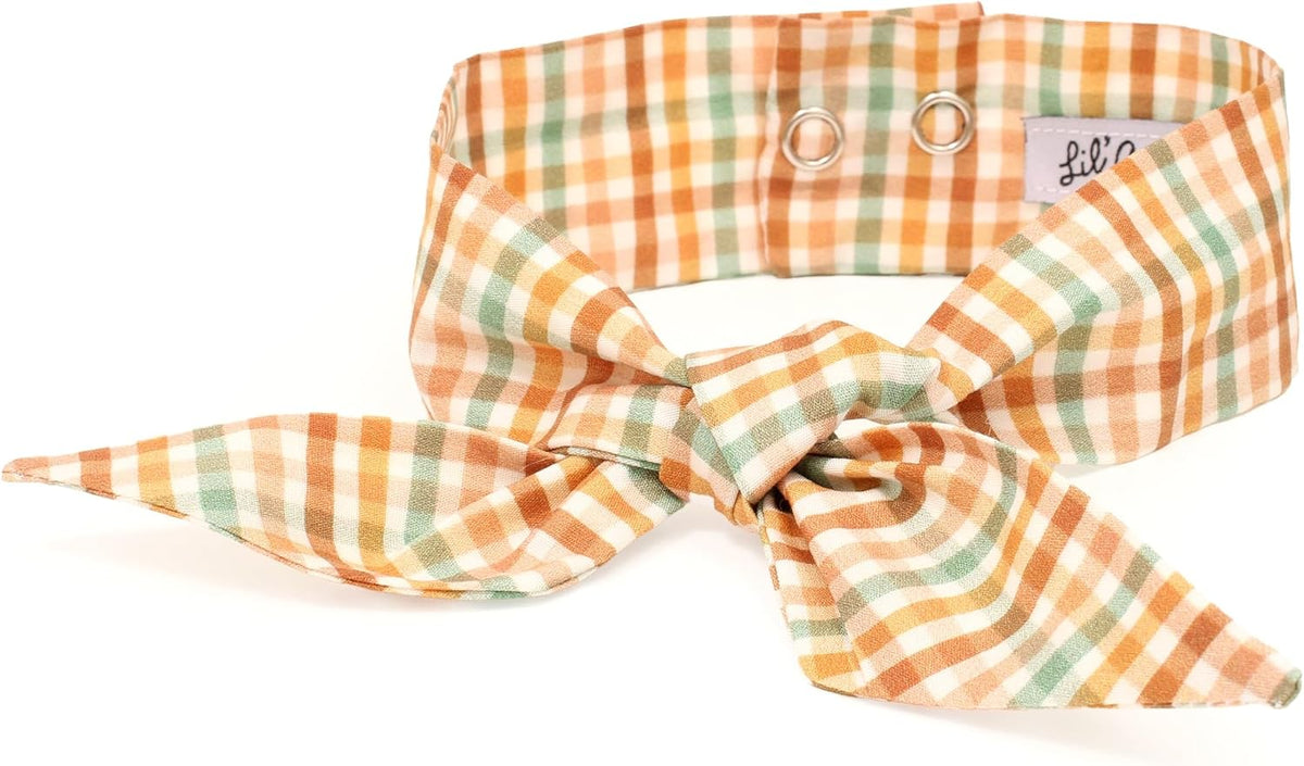 Side profile of the comfortable adjustable snap closure on the pet collar.