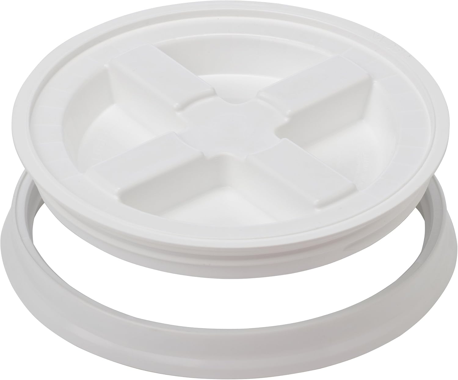 White Gamma2 seal lid on 5 gallon bucket