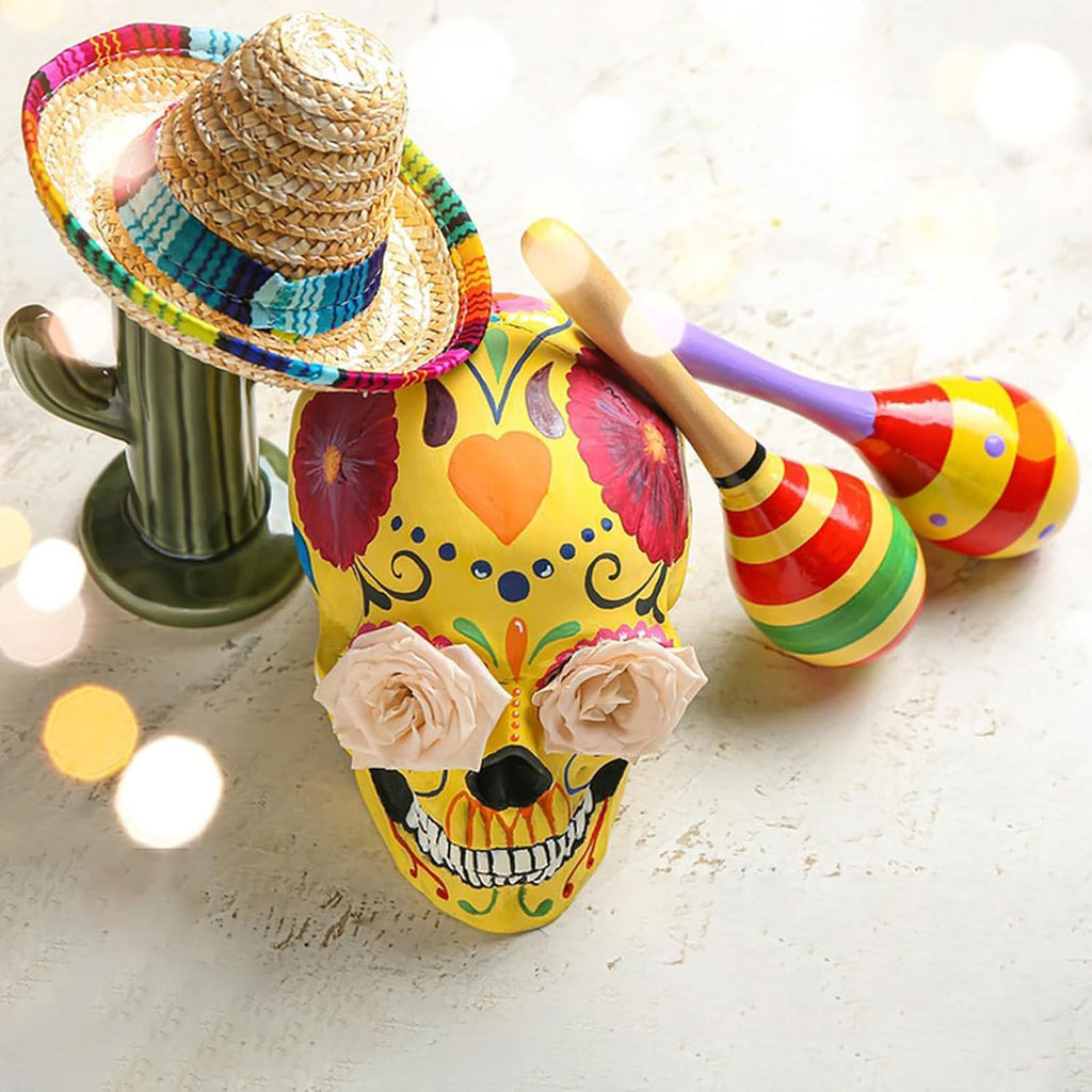 Lifestyle arrangement of the Sezdeki small pet Cinco de Mayo costume hats