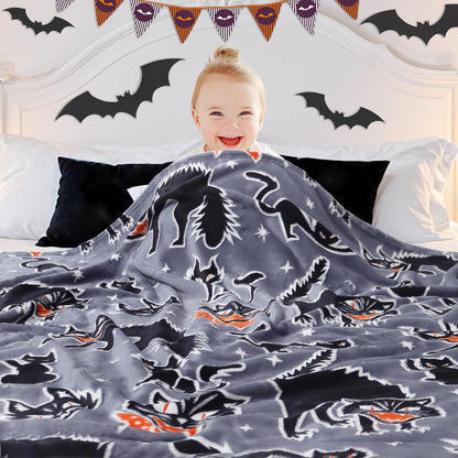 Close up view of the soft skin friendly material of the cat lovers throw blanket.