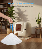 Demonstration of the tear-free material quality of automatic litter tray bags.