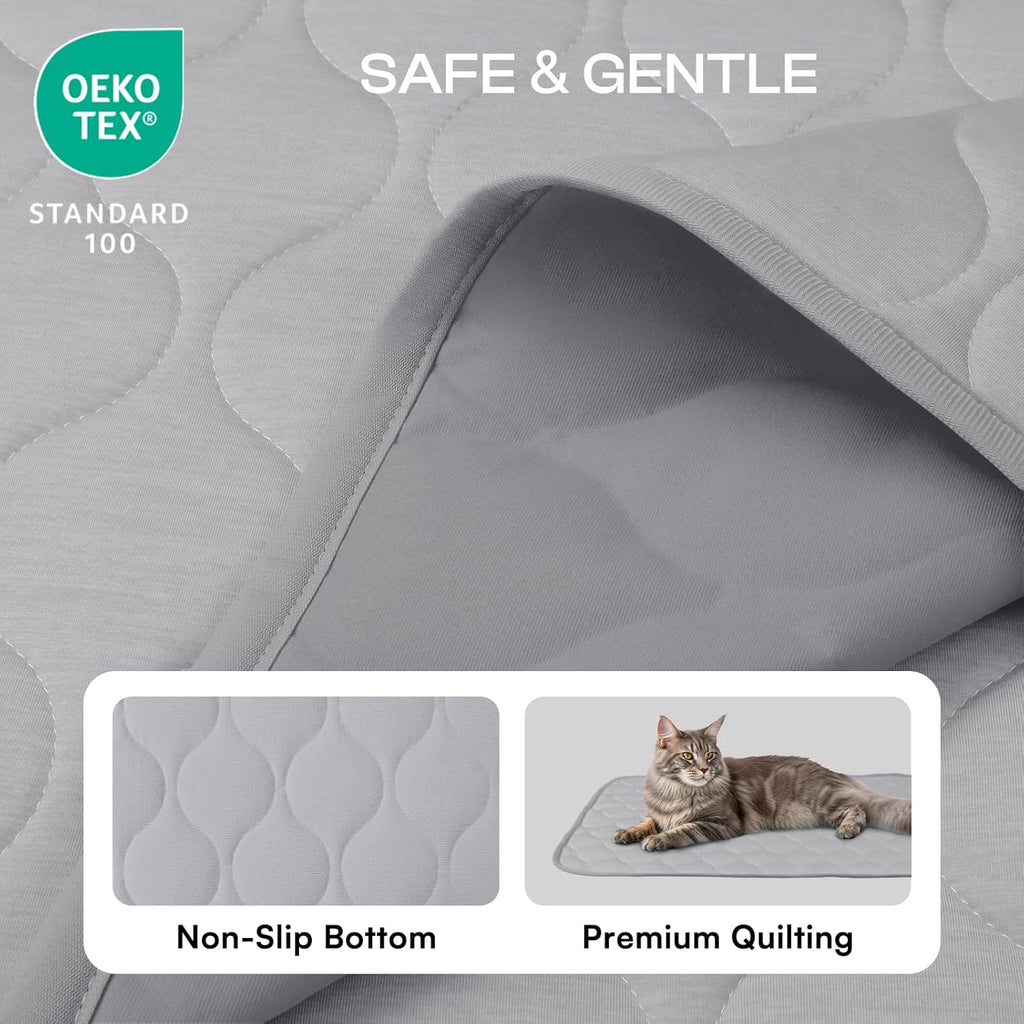 Water droplet demonstration on the leakproof layer of the pet throw.