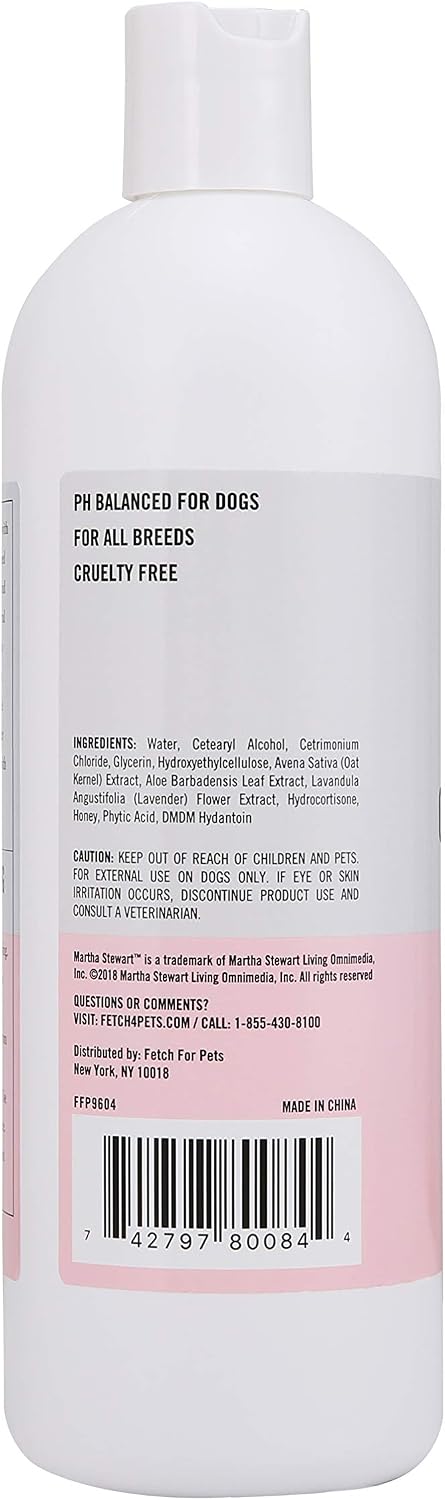 Back of Martha Stewart anti itch pet conditioner bottle with ingredients