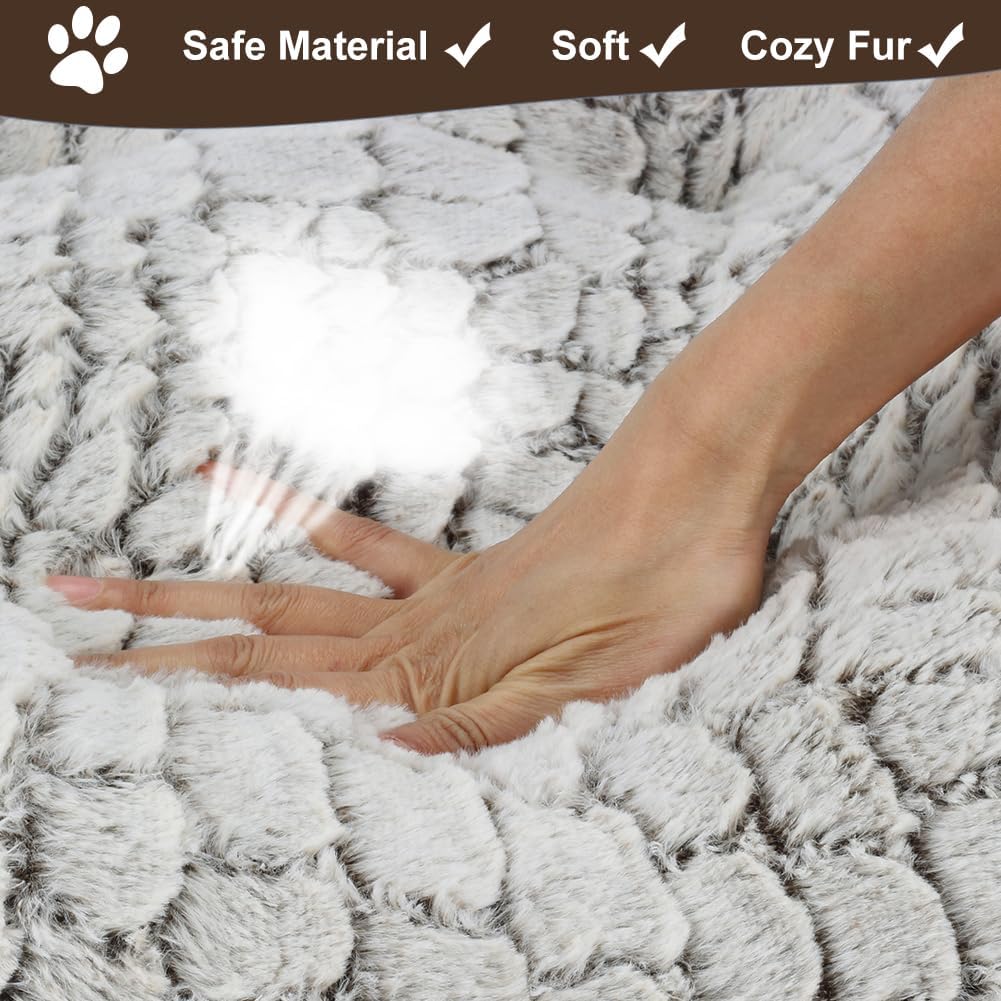Uligota anti-slip bottom view of pet mat