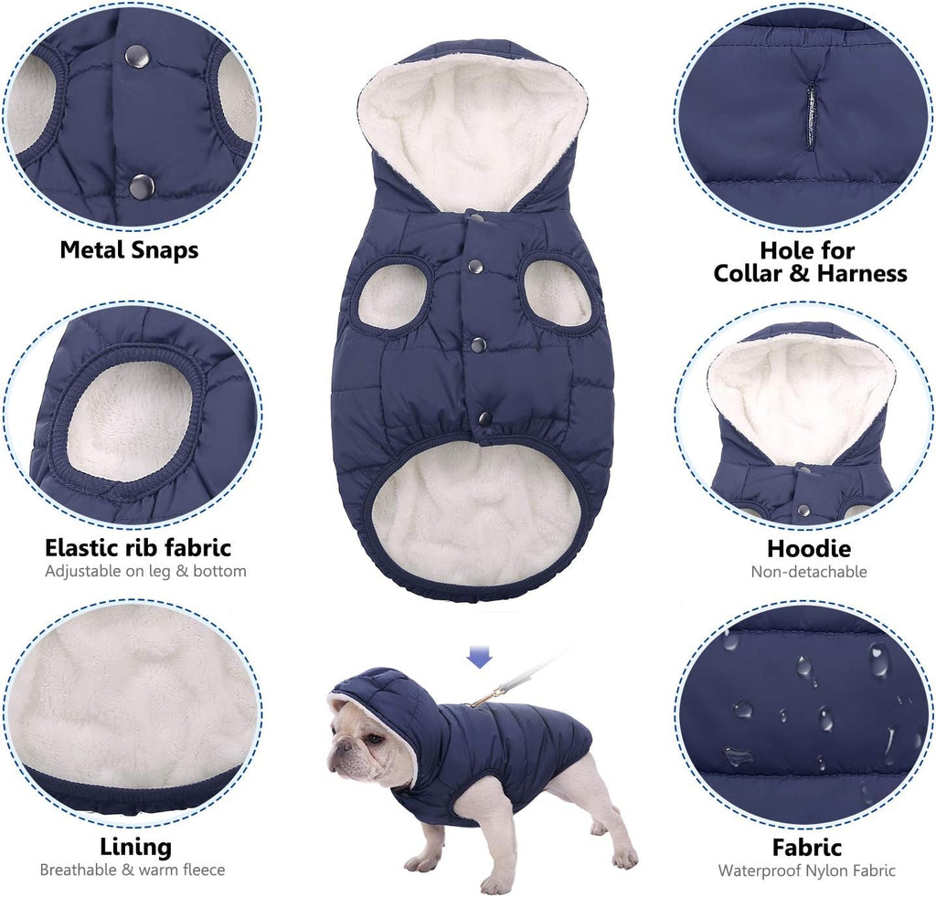 Close up of leash hole feature on Sawmong pet winter vest