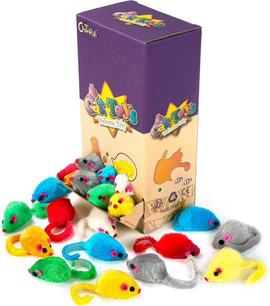 Chiwava furry cat toy mice rattle close up