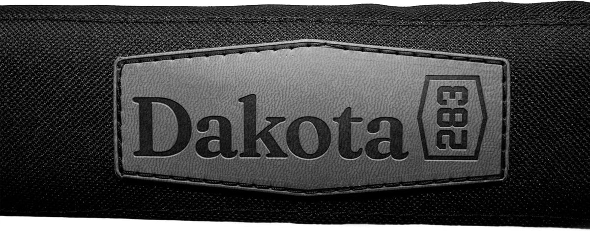Close up of washable cover zipper on Dakota 283 kennel mat