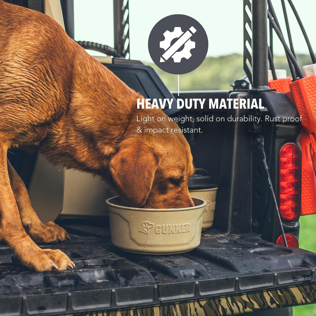 GUNNER leak resistant travel dog bowl with lid off displaying 7 cup capacity