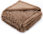 Maidewow faux fur calming pet mat showing the reversible sherpa fleece texture.