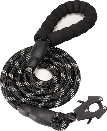 GEIT heavy duty dog leash black front view with tactical frog clip