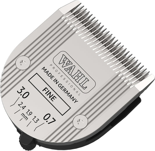 Wahl Professional Animal 5 in 1 Adjustable Fine Blade front view packaging