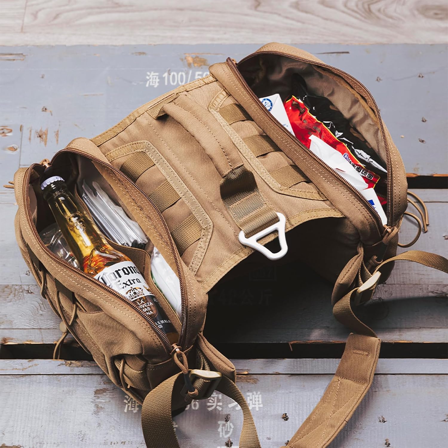 Excellent Elite Spanker camping pack showing the soft padded interior lining designed to prevent skin chafing