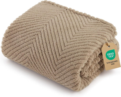Bedsure Dog Blankets for Small Dogs Washable - Fluffy Fuzzy Cat Puppy Blanket with Premium 300GSM Coral Fleece Soft for Pet Kitten Doggy, White, 25x35IN - Image 10