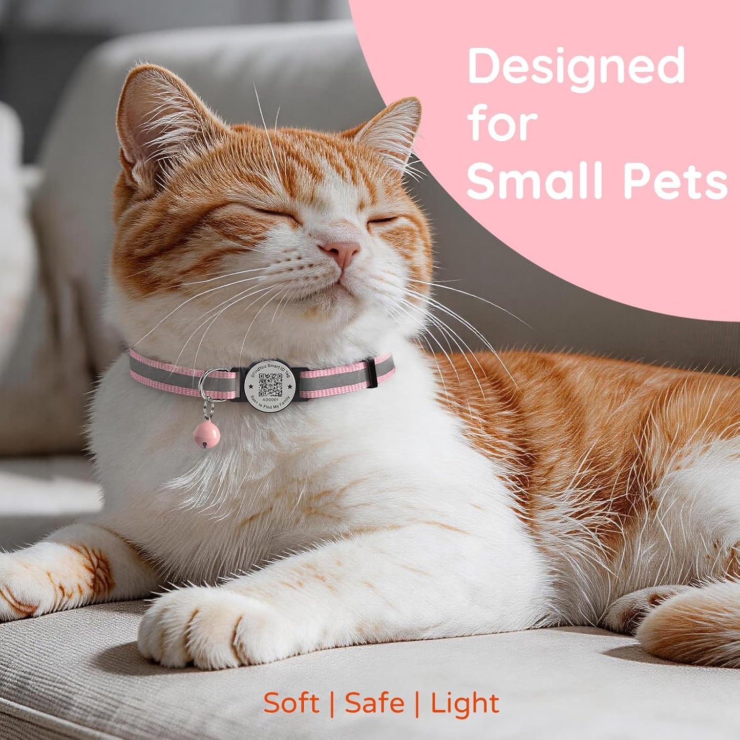 ILFINDYOU pet collar demonstrating the smooth sliding strap adjustment mechanism for growing kittens.