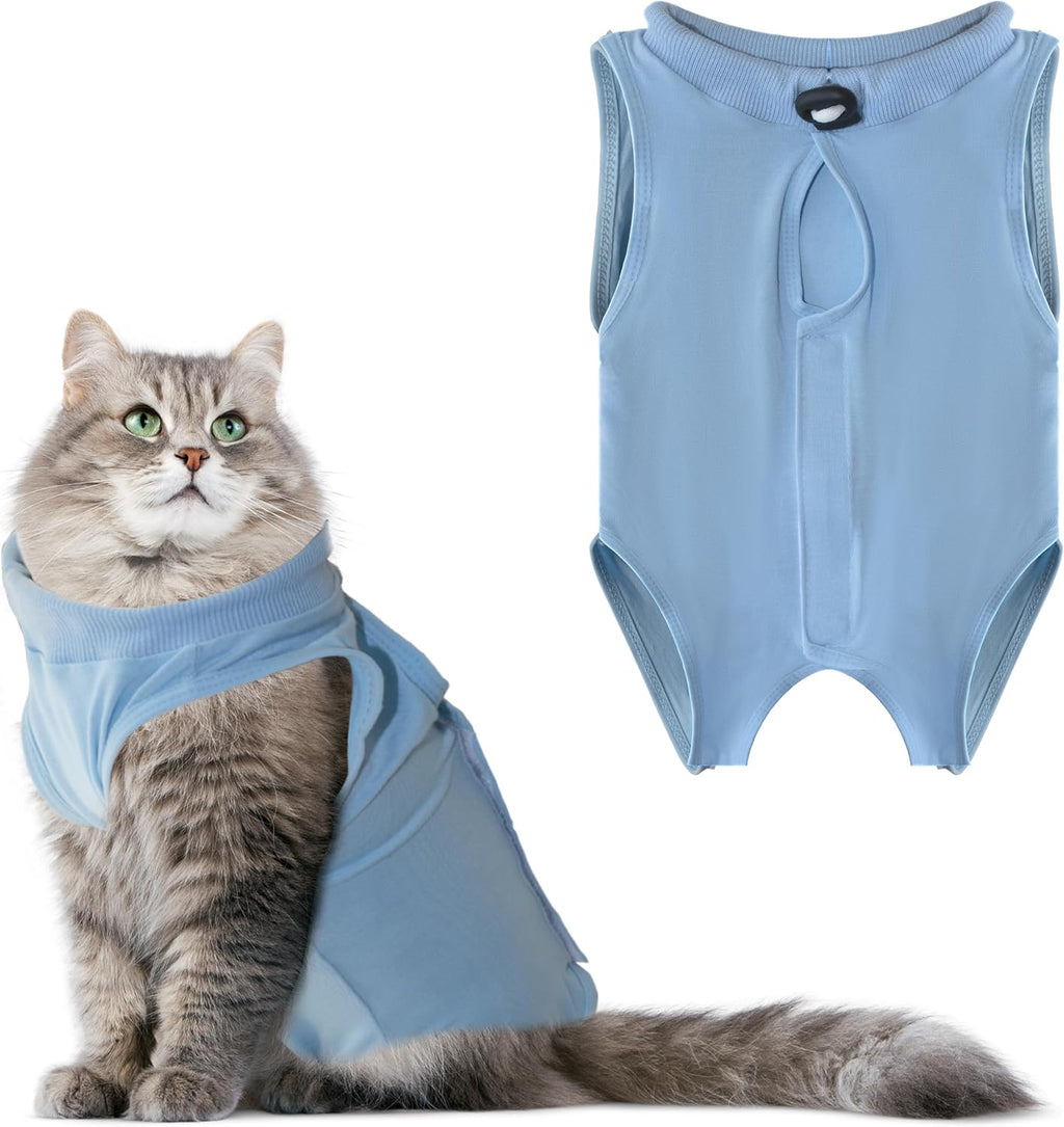 Cat resting comfortably in Lievuiken recovery suit