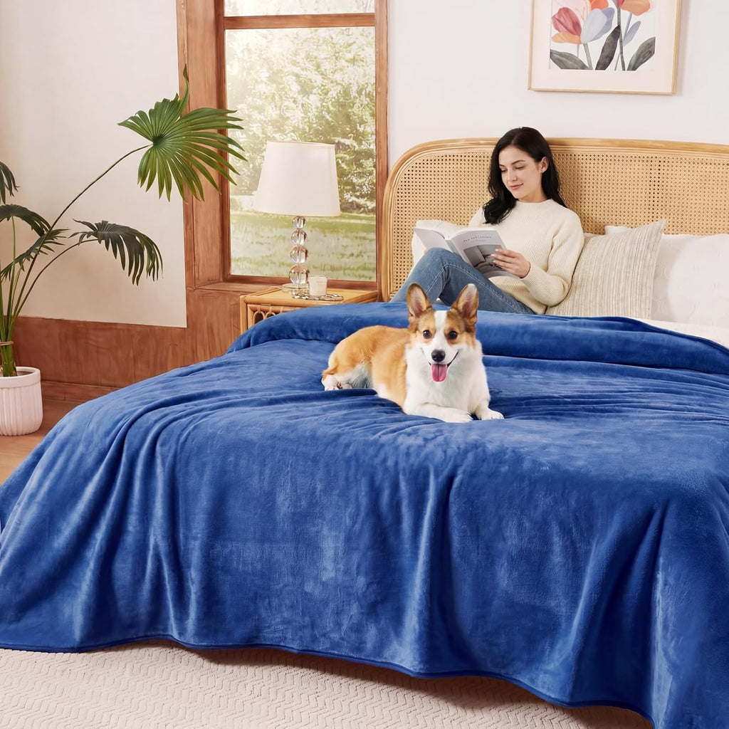 Sunheir Waterproof Dog Blankets for Small Dogs, Reversible Sherpa Fleece Thick Puppy Blanket, Leakproof Spill-Proof Pet Blanket for Cat, Bed, Couch, Furniture Protector, Travel, Camping, 25"X35", Grey - Image 10
