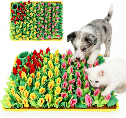 Mylifesion Snuffle Mat Tulip Style front view with pet