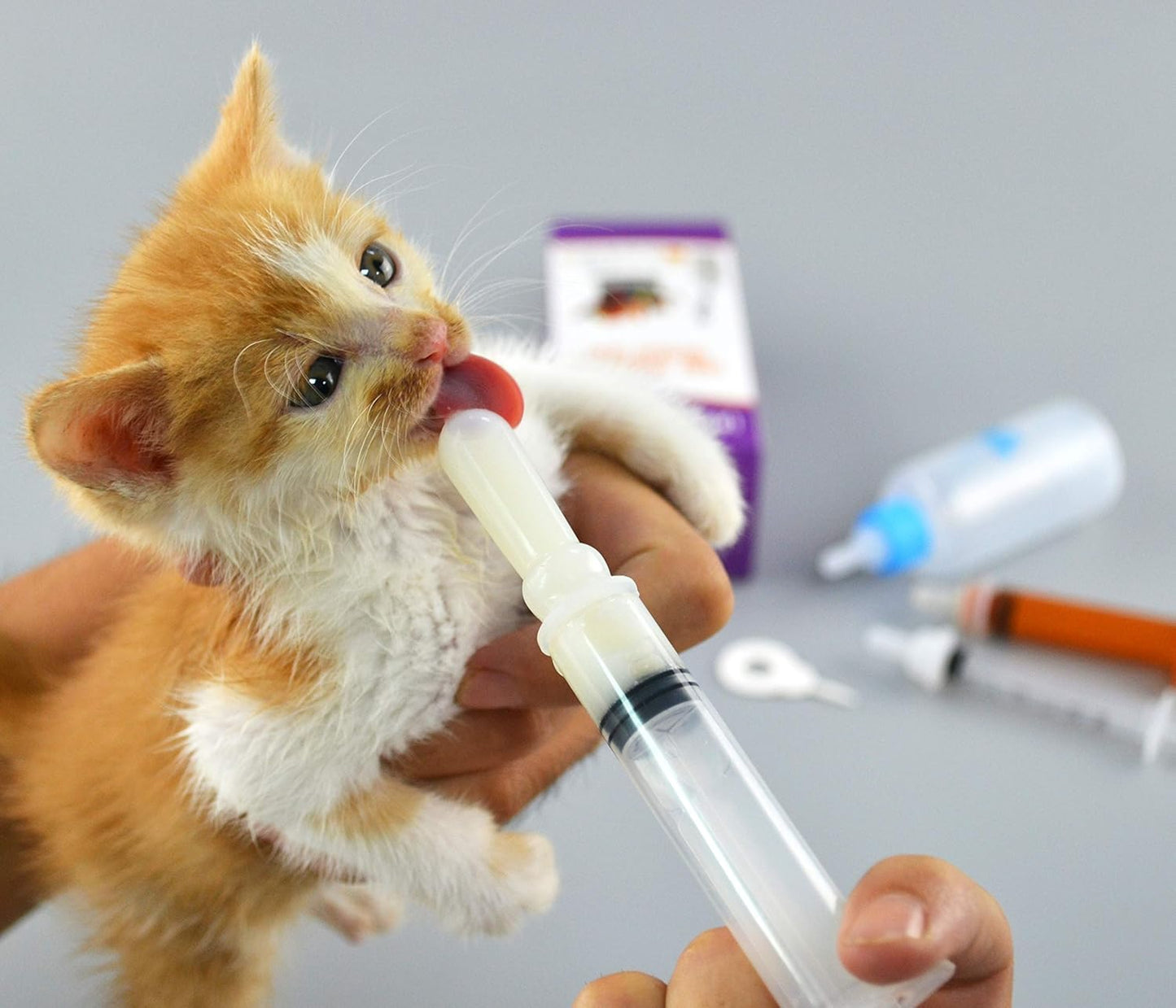 SHAOTONG neonatal pet nursing kit packaged cleanly to illustrate cross infection precautions.