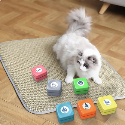 Goplemo rechargeable pet communication device with twenty second recording feature.