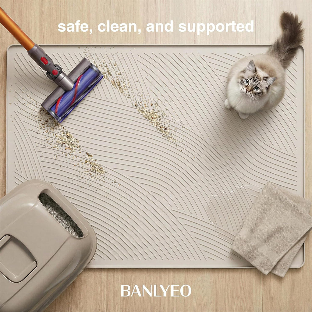 Odorless scatter control pet mat for multi cat households