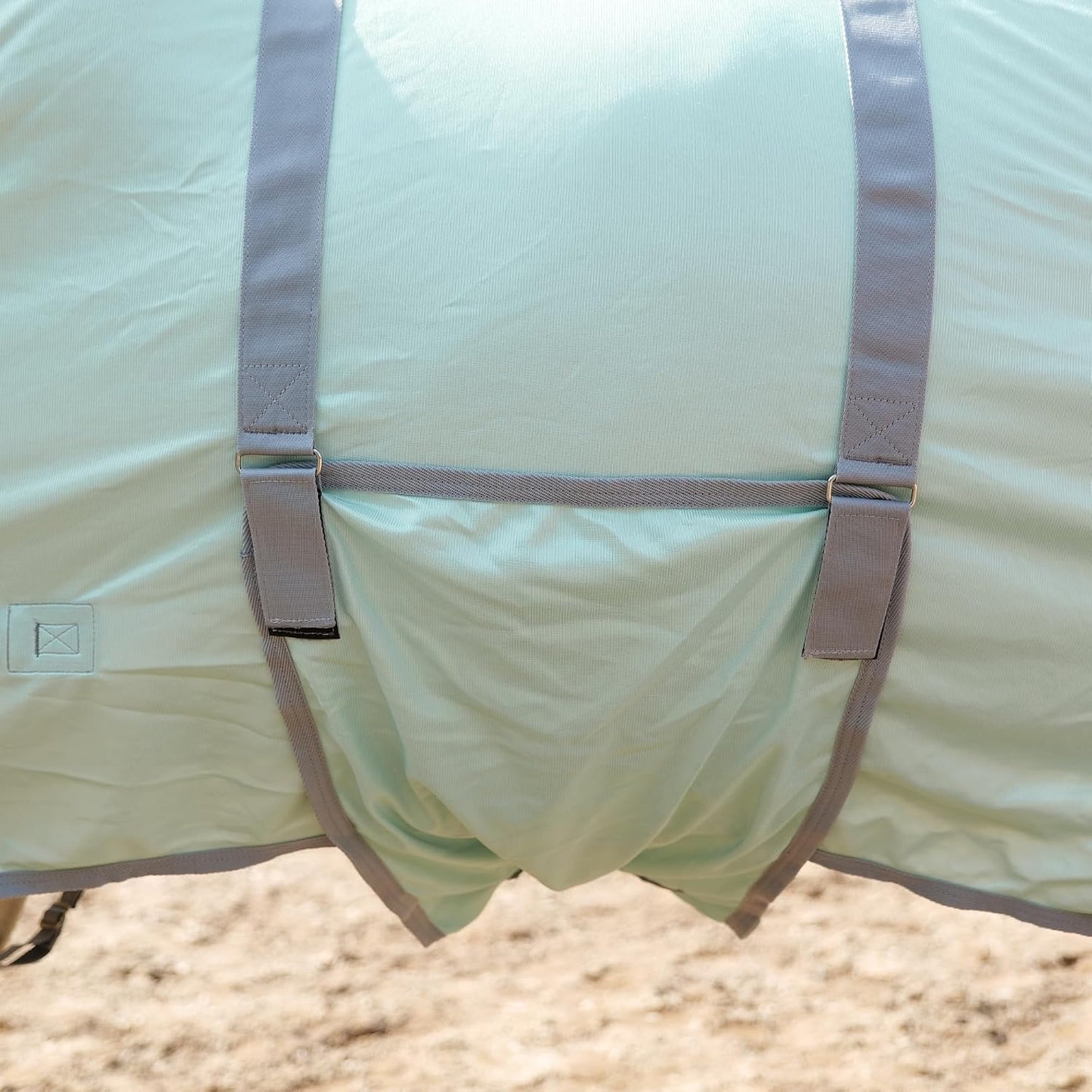 Traditional side gussets for shoulder rub protection on Gallopoff sheet