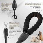 Close-up of the 360-degree rotating tangle-free swivel coupler on the black pet leash.
