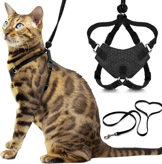OutdoorBengal Houdini escape proof cat harness front view in black color