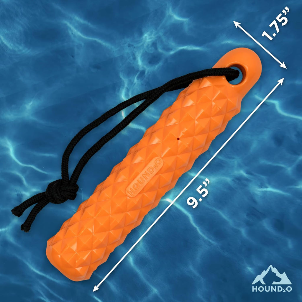 Textured knobby surface close up of HOUND2O rubber bumper toy