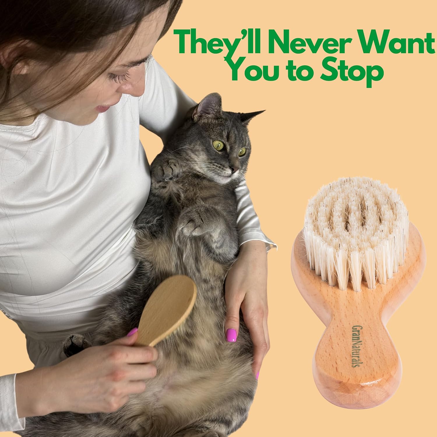 GranNaturals premium pet brush showcasing the compact design ideal for short-haired cats and kittens.
