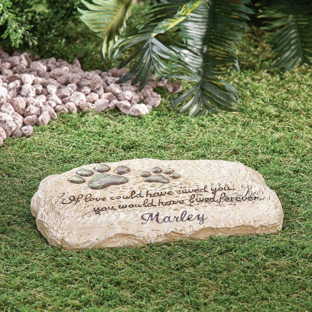 Personalized memorial stepping stone for dogs and cats