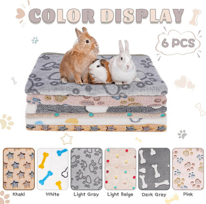 Waterproof backing detail on washable small animal cage mat