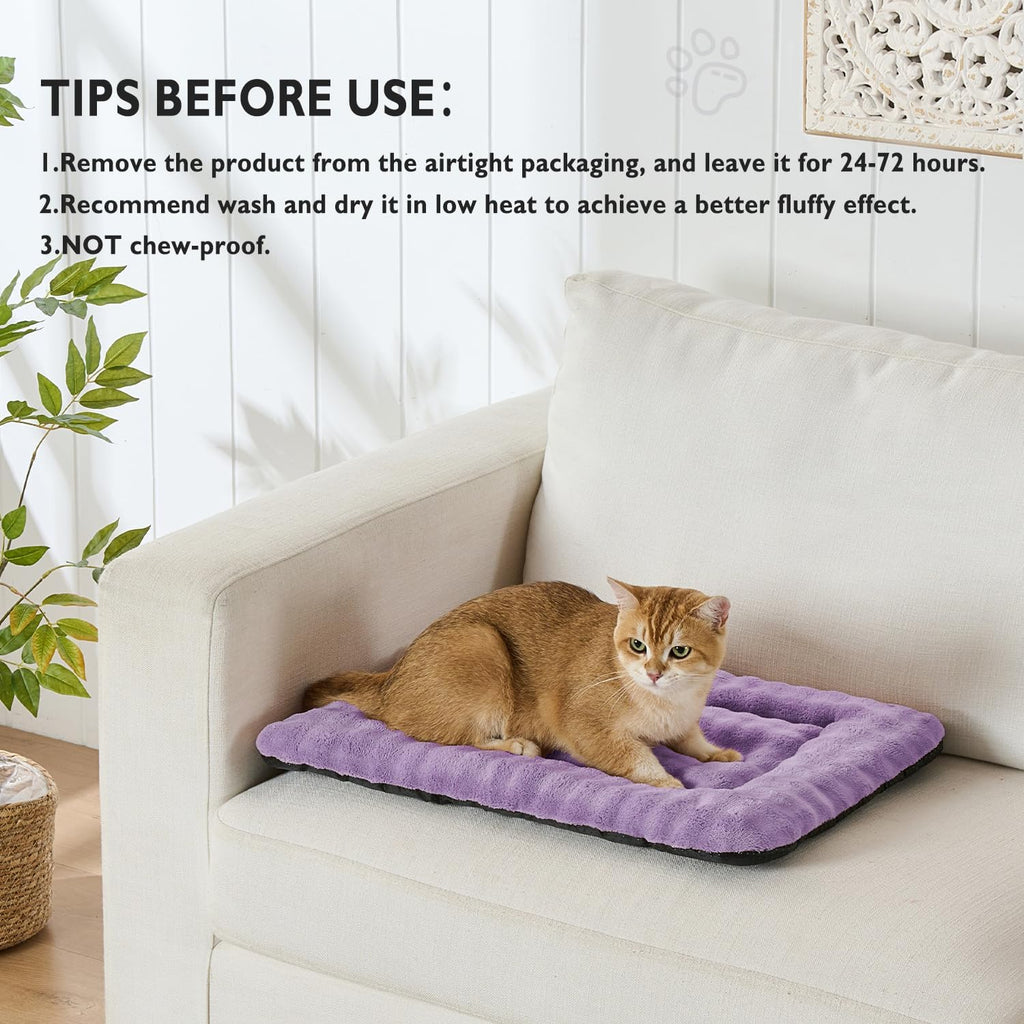 Yaning washable kennel pad inside a small animal wire crate