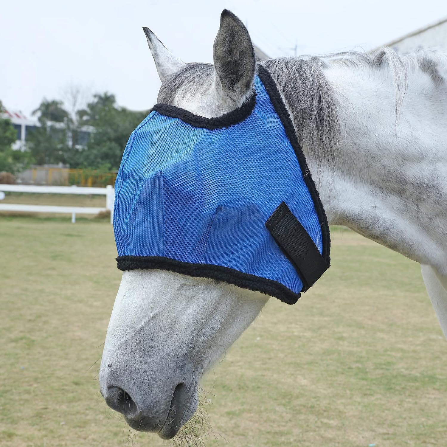 Leaforest breathable insect protection mask for donkeys