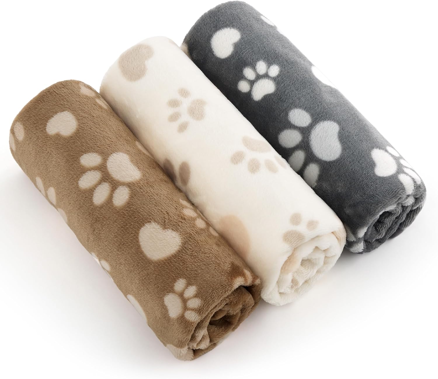 Bedsure lightweight portable travel pet throw blanket folded neatly for outdoor use.