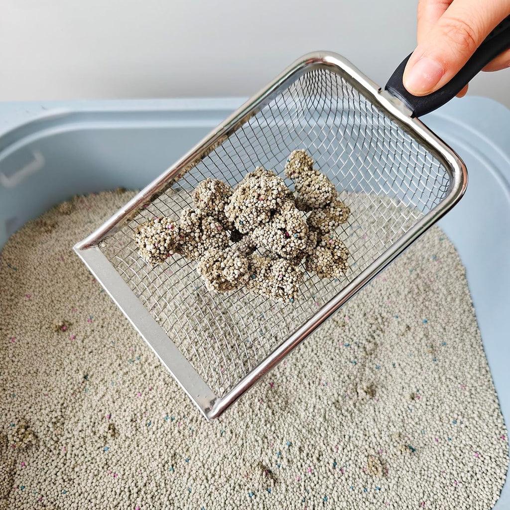 Heavy duty pet litter sifter with ergonomic black handle design