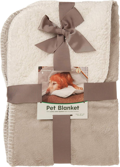 Machine washable care instruction label on the Furhaven small pet blanket