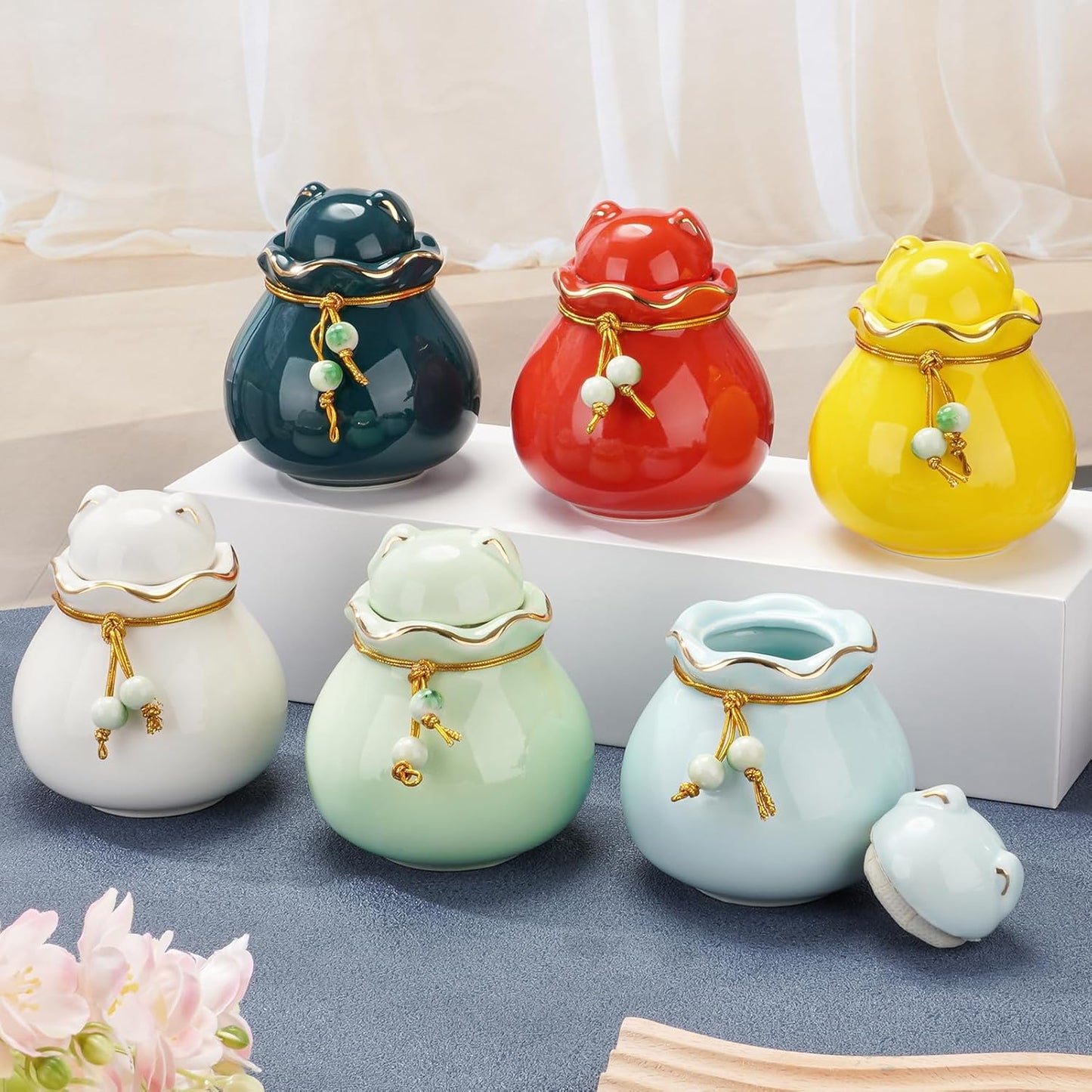 SOITIS pet loss sympathy gift keepsake urn package contents close up