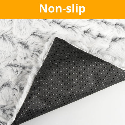 Medium size twenty four by eighteen inches self warming dog crate mat
