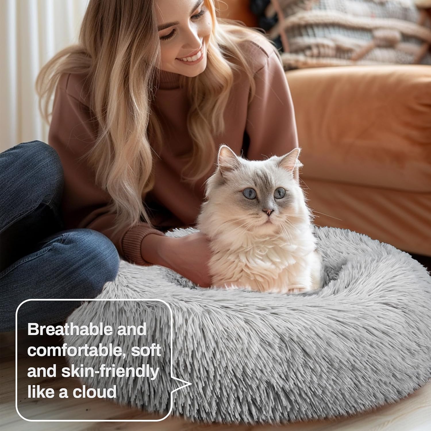 Close up of soft faux fur material on Rainflow cat bed
